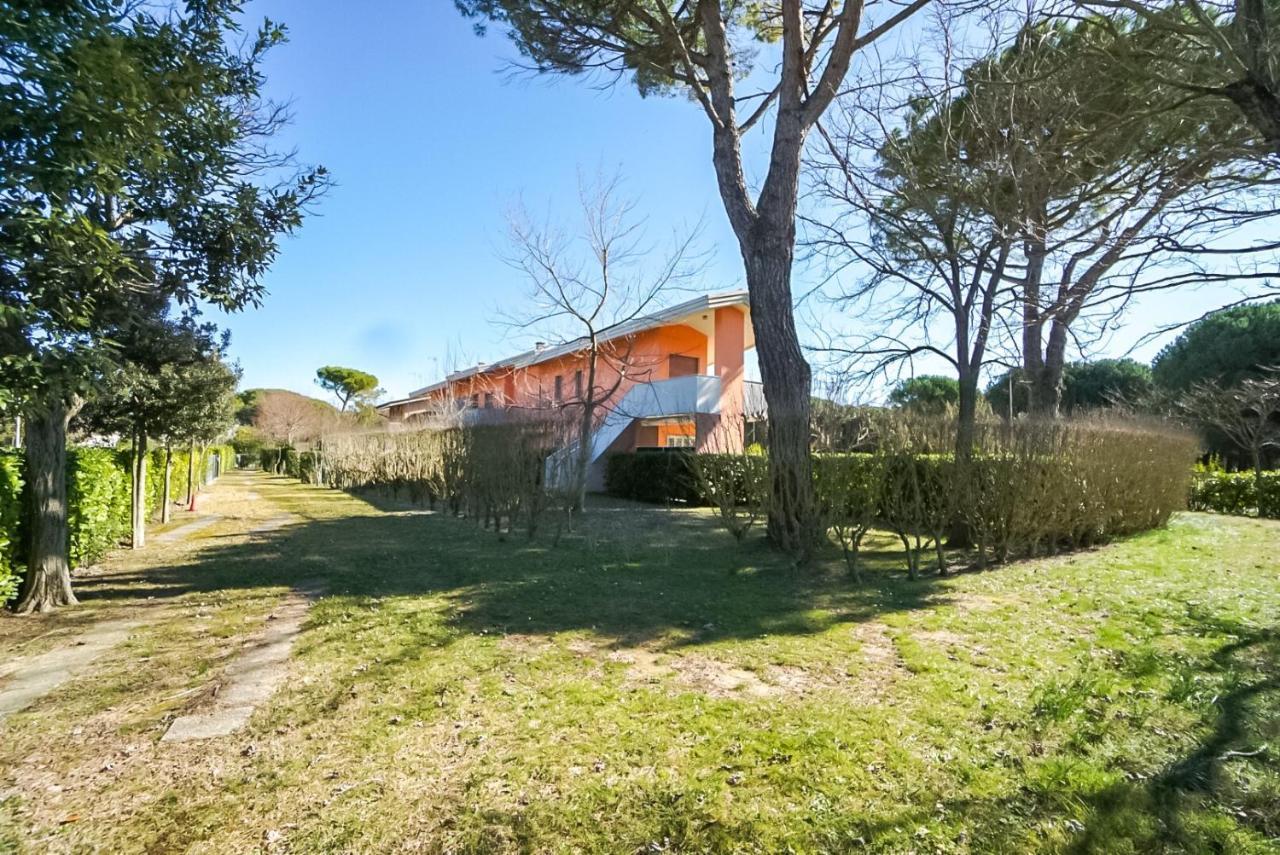 Villaggio Le Ginestre Bibione Exterior photo